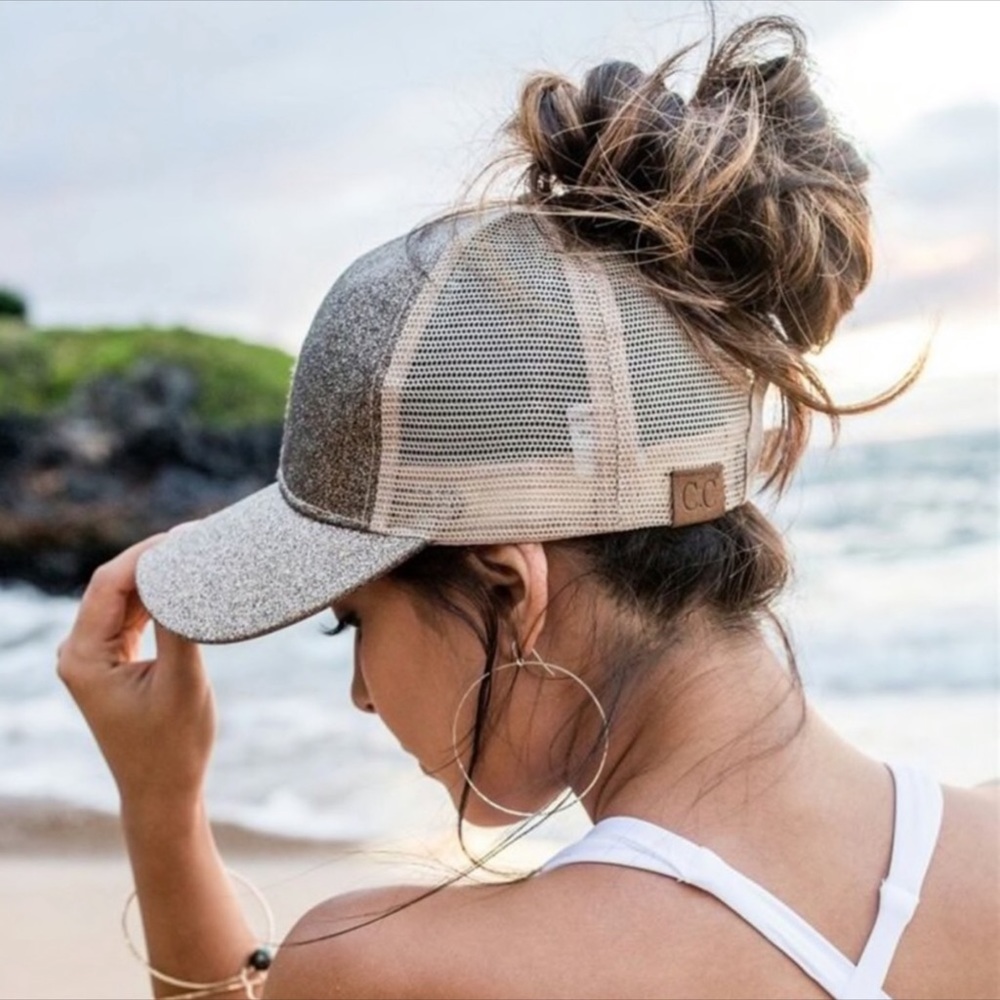 ❗️NEW❗️Smoky Gold Glitter Women’s Baseball Hat - Picture 2 of 6